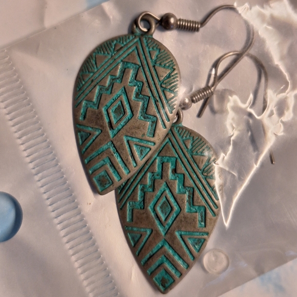 Boho Aztec Dangle Earrings - Picture 2 of 4